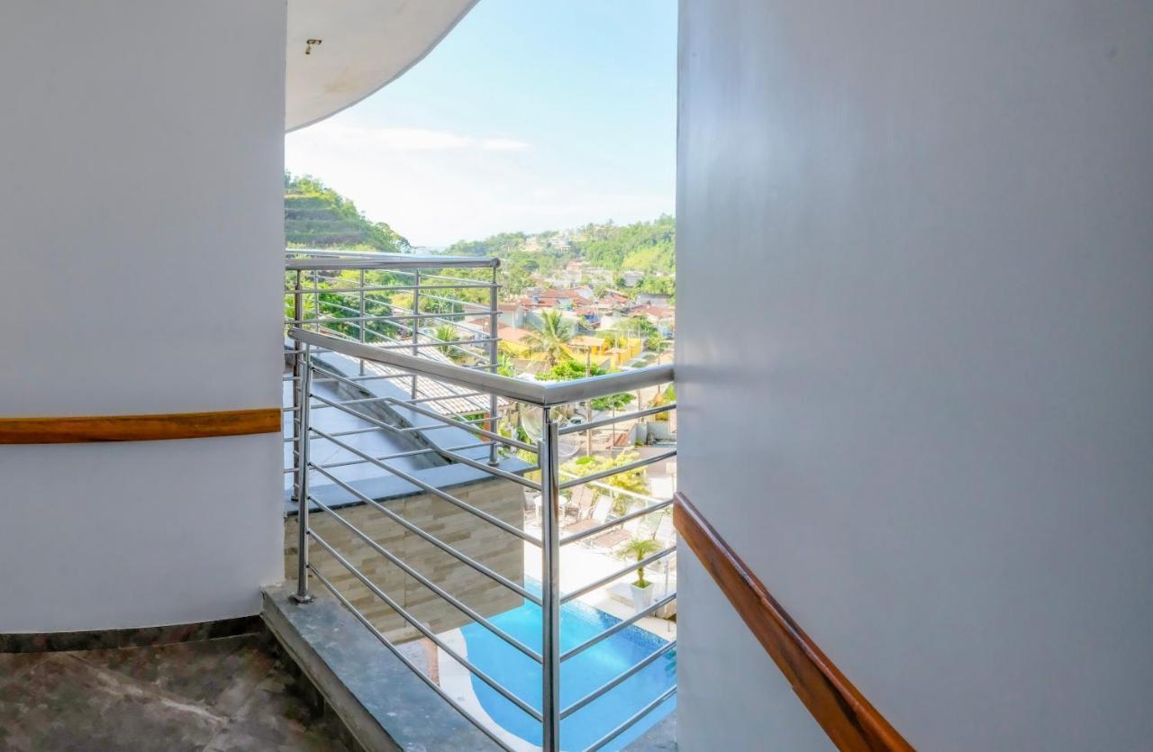 Hotel Residencia Vitória Mar Ubatuba Exterior foto